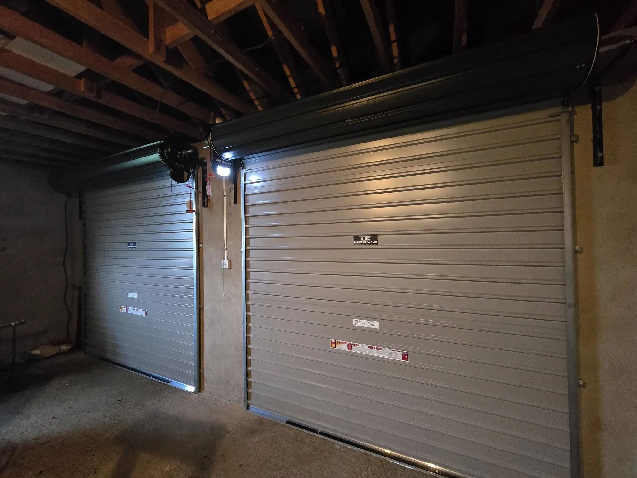Roller garage door